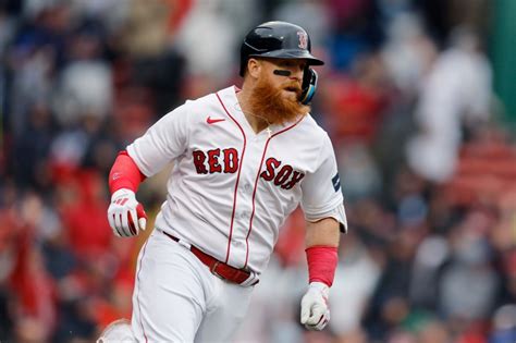 Justin Turner steps up as Red Sox rally for 8-5 win over Rays